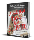 Portada de Libro Alguien Tiene Un Secreto [ Karen M. Mcmanus ] Original