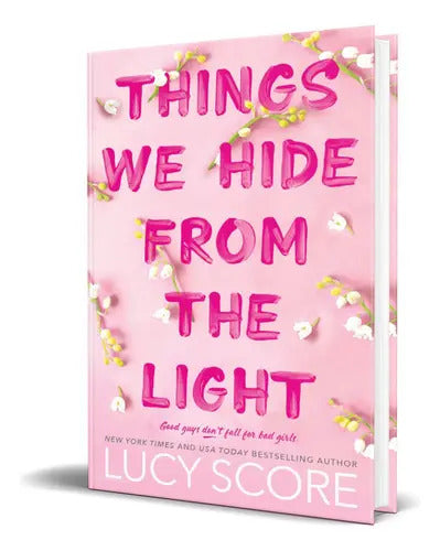 Portada de Things We Hide From The Light Vol.2, De Lucy Score. Editorial Bloom Books, Tapa Blanda En Inglés, 2023